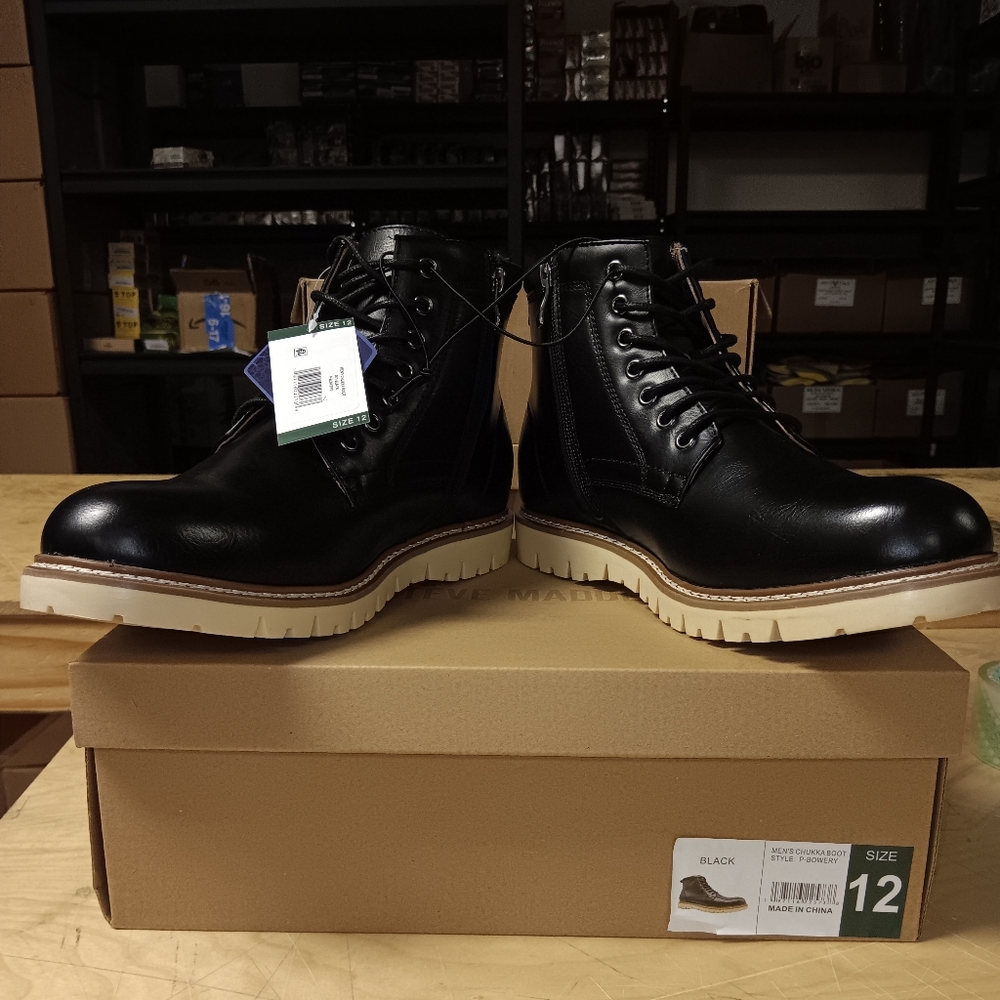 Steve Madden Men's Broome Chukka Boots  Size 12 - Color Black -New Box